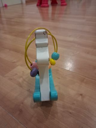 Unicornio de madera para bebé