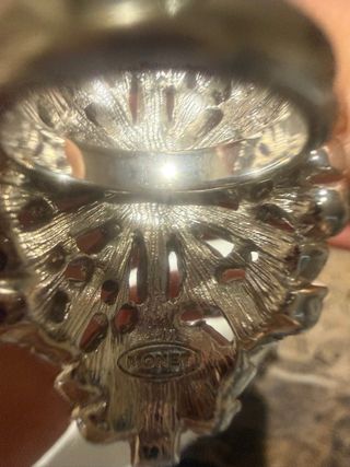 Impresionante anillo Monet Plateado con Cristales