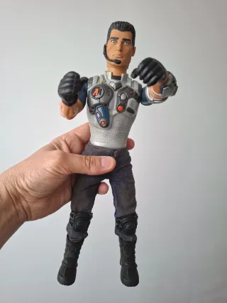 Muñeco articulado años 90