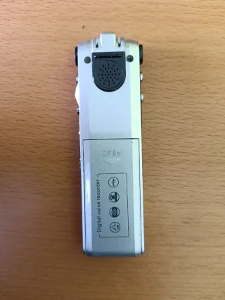 GRABADORA DVR ESPÍA SÚPER REDUCIDA ESTÉREO NUEVA