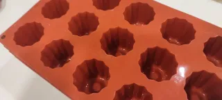 6 Molde Canelé Silicona Marrón 29x17cm