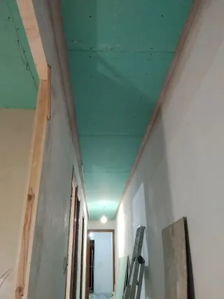 Yesero y pladurista profesional en Barcelona