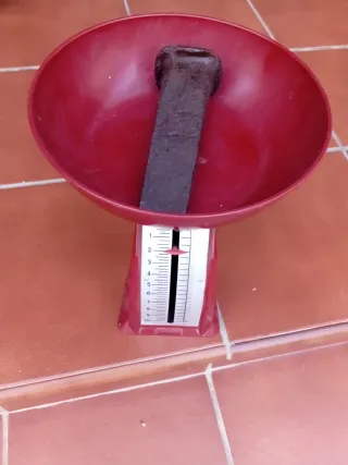 Cuña antigua de hierro