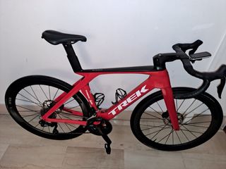 Bicicletta da corsa Trek madone 2022
