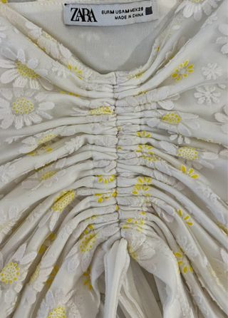 Crop Top Zara blanco margaritas