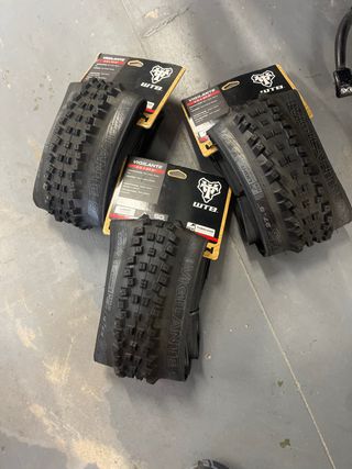 Neumático WTB Vigilante 27.5 25€ la unidad