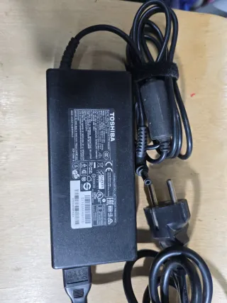 Caricabatterie Toshiba 18V 6.32A