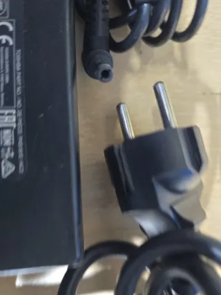 Caricabatterie Toshiba 18V 6.32A