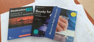 Pack de 9 libros para preparar B2 de inglés.