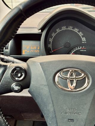 Toyota iQ 2009