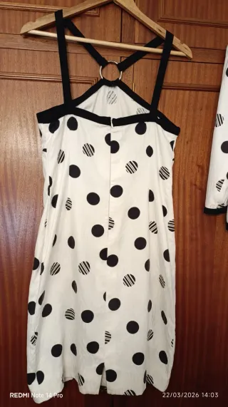 Traje de chaqueta lunares blanco y negro