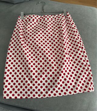 Falda lunares roja y blanca
