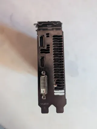 Tarjeta Gráfica Sapphire pulse RX 570 4GB