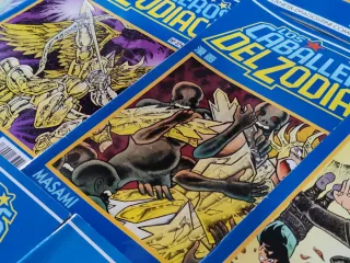 23 COMICS CABALLEROS ZODIACOS, 3 DRAGÓN BALL..