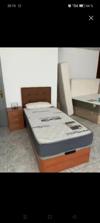 Liquidación de canapés y colchones