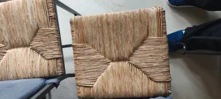 Mesa de comedor cristal y metal con 4 sillas