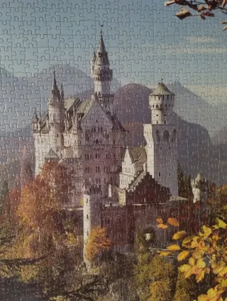 Puzzle Grande Castello Montagne Autunnali