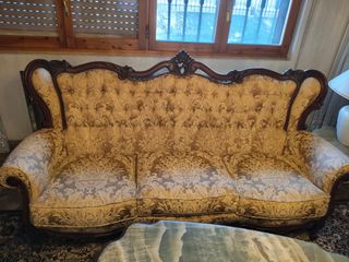 Sofá de 3 plazas con mesa auxiliar