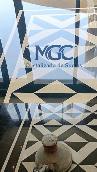 Cristalizado de mármol en Granada - Acabado espejo