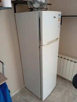 Nevera blanca Whirlpool