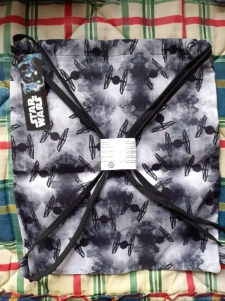 Mochila tipo saco con diseño de Star Wars. Ideal p
