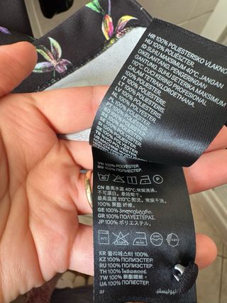 Abito nero stampa floreale