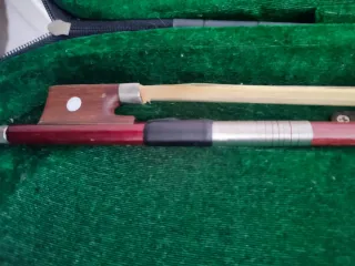 Violín con funda y arco 4/3
