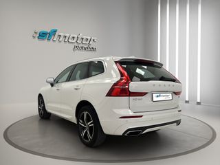 Volvo XC60 2018 R DESIGN AWD 2.0 D4 190CV AT8 E6DT
