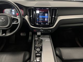 Volvo XC60 2018 R DESIGN AWD 2.0 D4 190CV AT8 E6DT