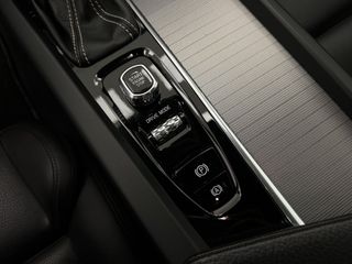 Volvo XC60 2018 R DESIGN AWD 2.0 D4 190CV AT8 E6DT