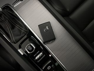 Volvo XC60 2018 R DESIGN AWD 2.0 D4 190CV AT8 E6DT