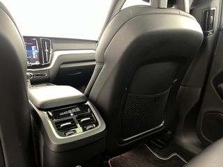Volvo XC60 2018 R DESIGN AWD 2.0 D4 190CV AT8 E6DT
