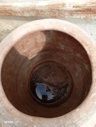 2 Tinajas de barro antiguas