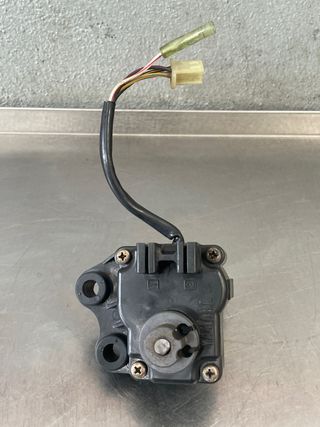Servomotor Yamaha YZF1000R Thunderace