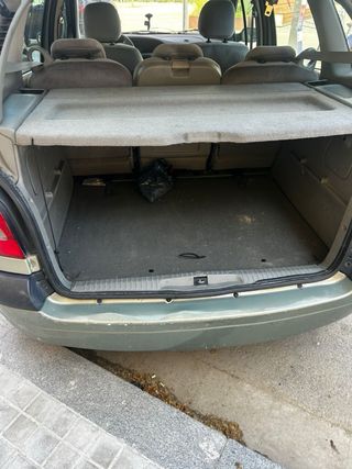 Renault Scenic 2003 en perfecto estado negociable