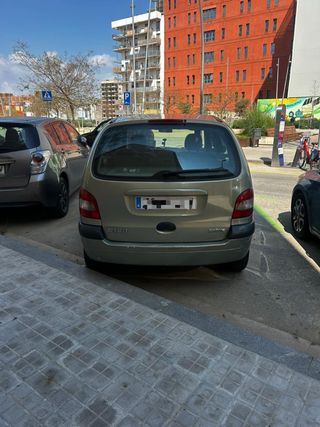 Renault Scenic 2003 en perfecto estado negociable