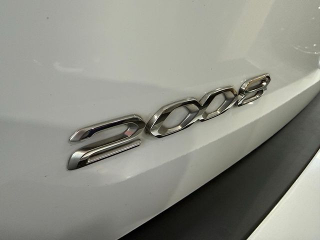 Peugeot 2008 2021
