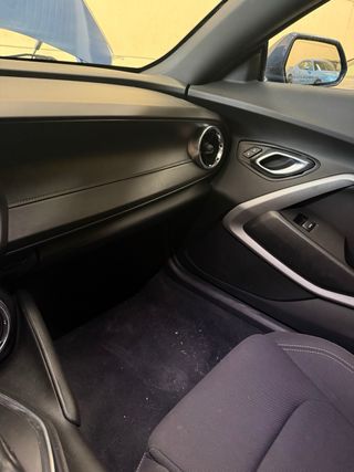 Chevrolet Camaro 2021