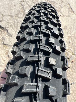 Cubierta NUEVA Vittoria Saguaro 26x2.0