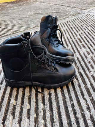 Anfibi unisex in pelle neri taglia 42