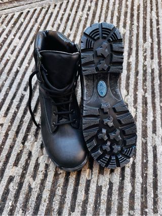 Anfibi unisex in pelle neri taglia 42