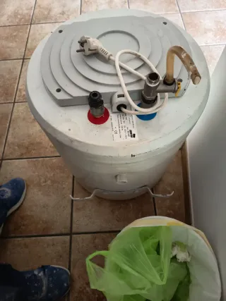 Termo eléctrico Cointra 50L