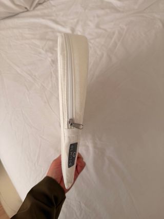 Cuña antirreflujo para bebé