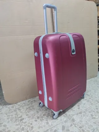 Maleta rosa con 4 ruedas giratorias 360°