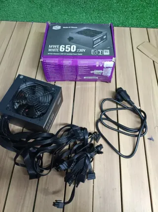 Fuente Alimentación Cooler Master MWE 650W