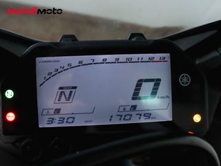 YAMAHA R3