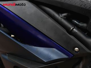 YAMAHA R3