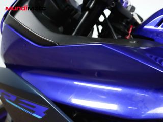 YAMAHA R3