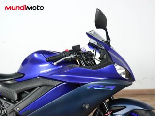 YAMAHA R3