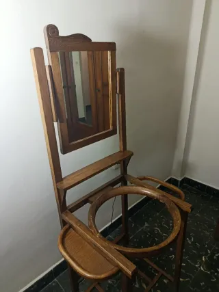 Mueble tocador antiguo de madera